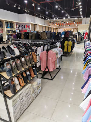 經典外貿服飾 服裝服飾零售的魅力與機遇